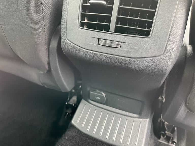 2018 Volkswagen T-Roc SE TSI Hatchback Petrol Manual