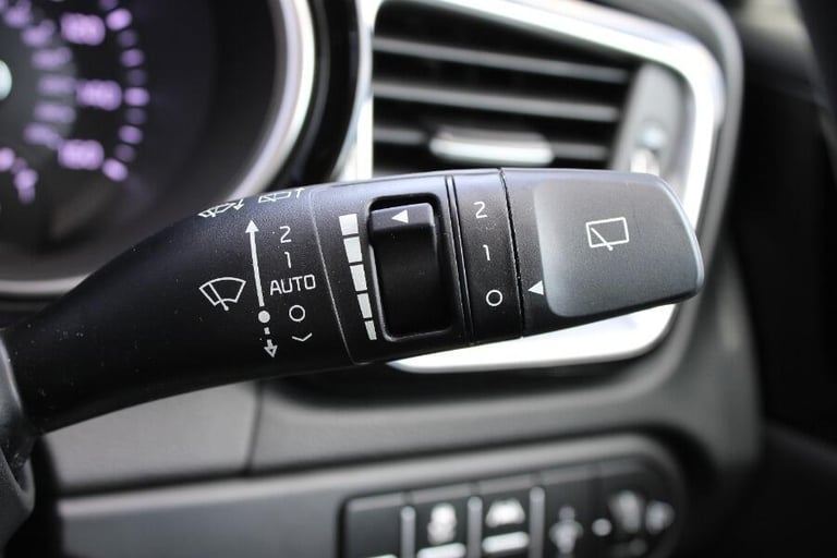 2025 Kia Ceed 1.5 T Gdi Gt Line Hatchback 5dr Petrol Dct Euro 6 (s/s) (138 Bhp) HATCHBACK Petrol ...