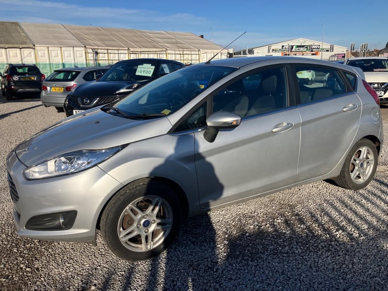 2014 Ford Fiesta 1.25 82 Zetec 5dr HATCHBACK PETROL Manual