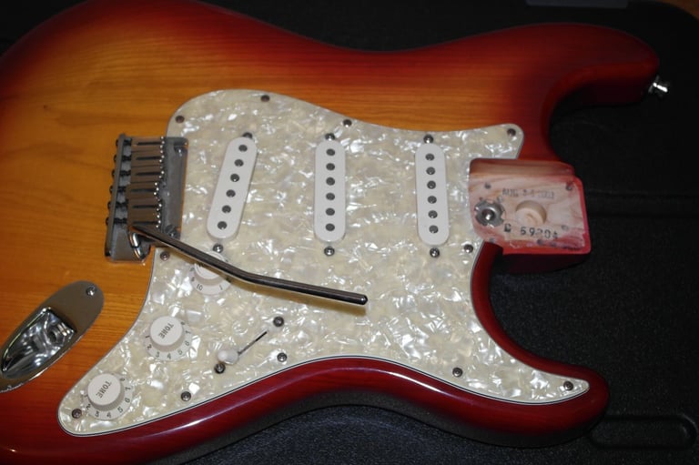 2003 Fender USA Deluxe Stratocaster (no neck) Noiseless pickups, S1 switching 