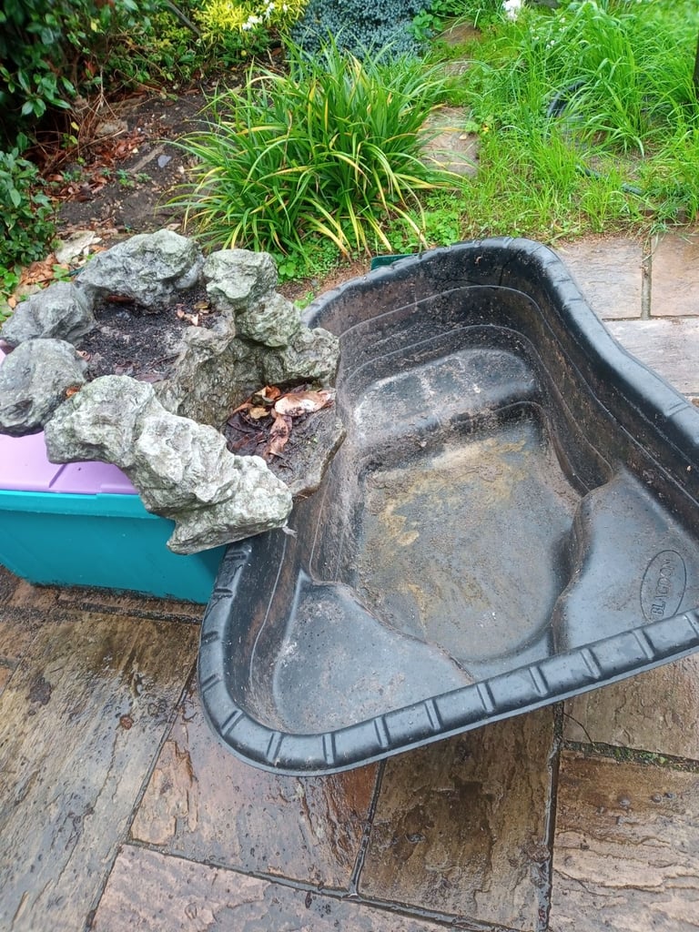 Dragonfly Plus 150 pond and Watersedge waterfall feature.