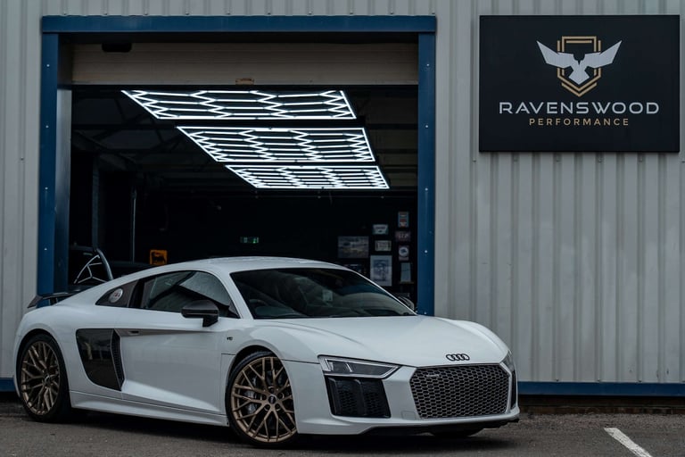 image for 2016 Audi R8 5.2 FSI V10 Plus Quattro 2dr S Tronic COUPE PETROL Automatic
