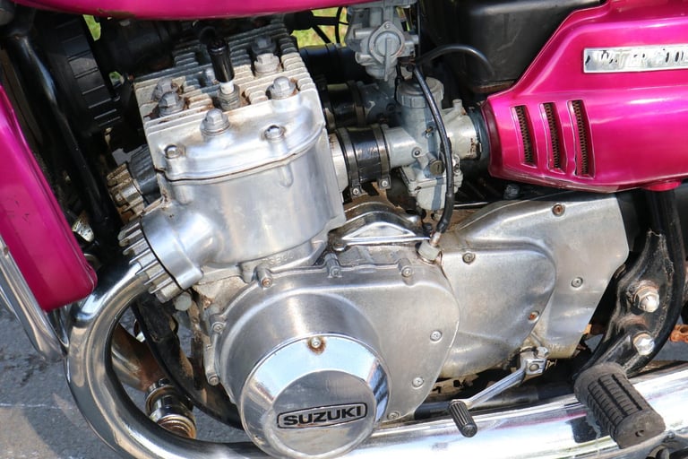 Suzuki GT750 GT 750 J 1972 Ride or Restore Project.