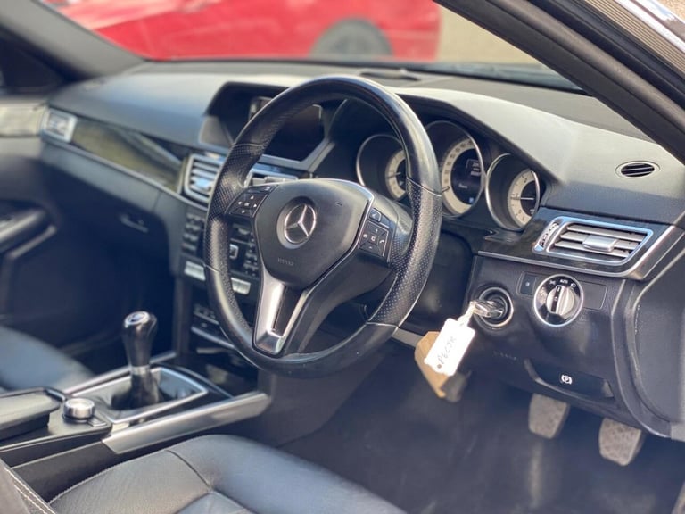 2013 Mercedes-Benz E-Class 2.1 E220 CDI SE Saloon 4dr Diesel Manual Euro 5 (s/s) (170 ps) Saloon ...