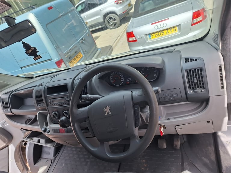 2011 Peugeot Boxer 2.2 HDi H2 Window Van 120ps WINDOW VAN Diesel Manual