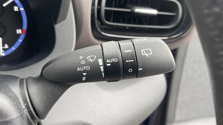 2022 Toyota Yaris Cross 1.5 Hybrid Excel 5dr CVT Estate Hybrid Ele Automatic