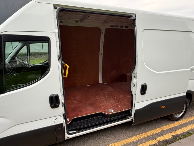 2022 Iveco Daily 2.3 High Roof Van 4100 WB XLWB PANEL VAN Diesel Manual