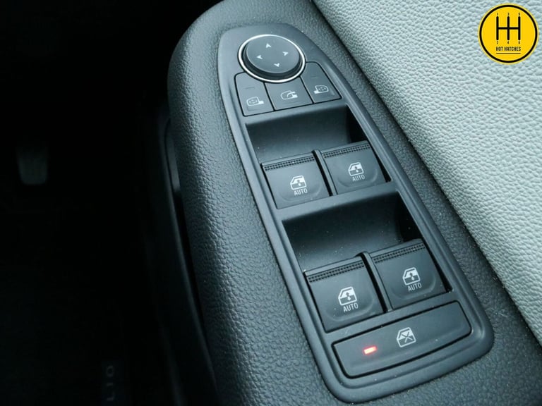 2023 Renault Clio 1.0 TCe Techno Hatchback 5dr Petrol Manual Euro 6 (s/s) (90 ps) Hatchback Petro...