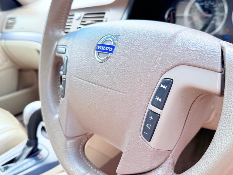 VOLVO S80 2.4 D5 SE Lux 2005