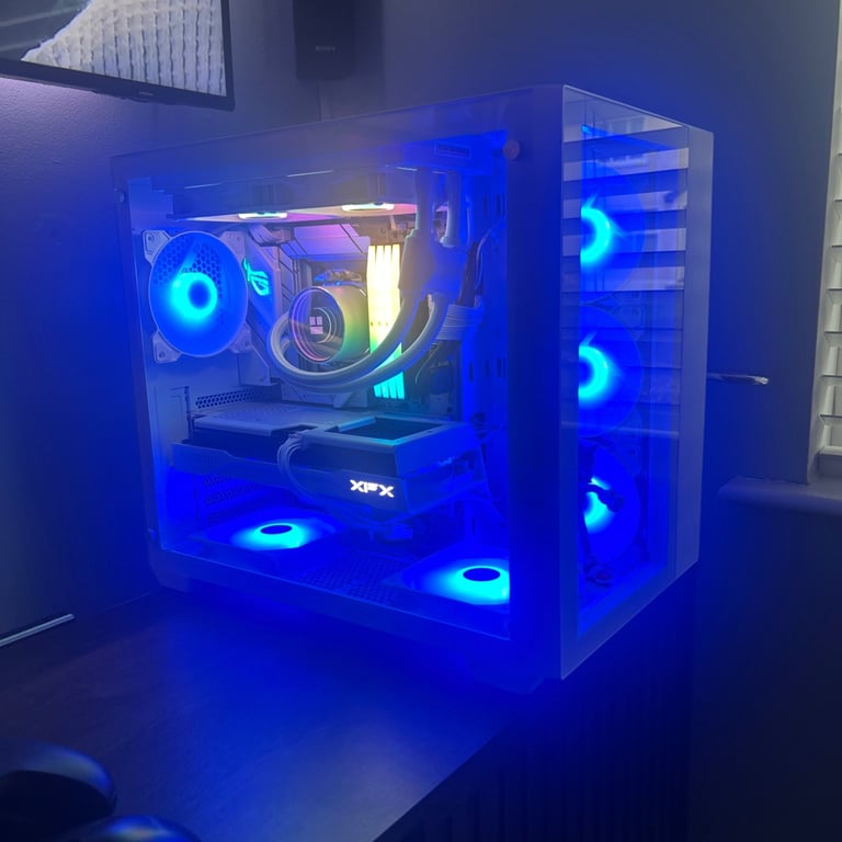 Custom High end gaming pc, AMD, ROG, rtx 9060 XT 16gb, 2TB Samsung 990 evo, 64gb memory 