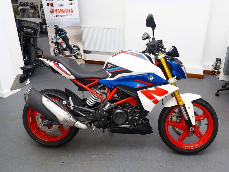 2023 '23 BMW G310R. ONLY 1,182 MILES. Heated Grips. A2 Legal. Great Value £3,695