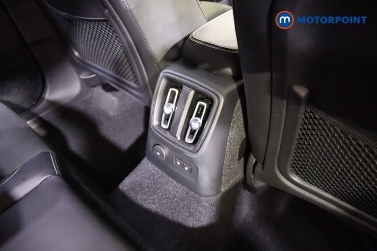 2021 Volvo XC40 1.5 T4 Recharge PHEV R DESIGN 5dr Auto SUV Hybrid Automatic