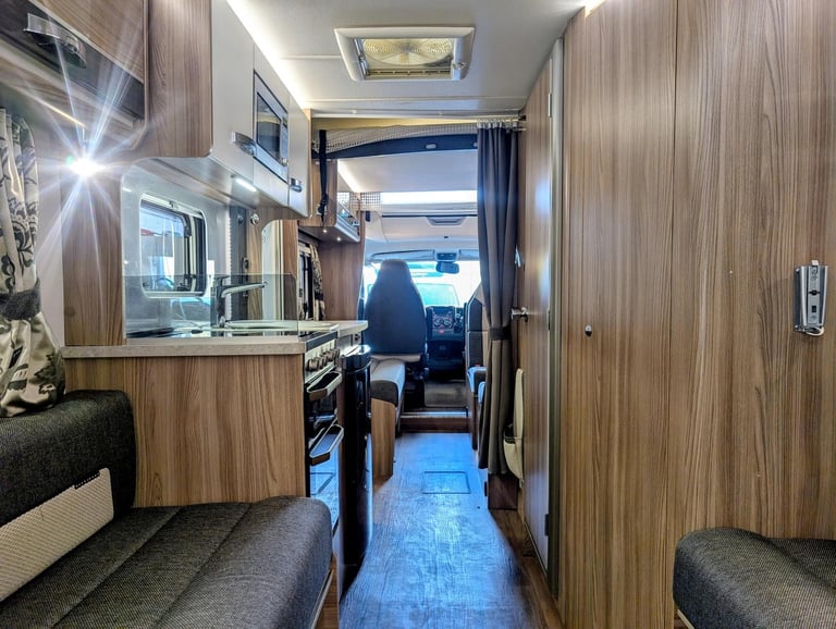 BESSACARR 496 SIX BERTH MOTORHOME FIAT DUCATO ** ONE OWNER SUPER LOW MILES!!**