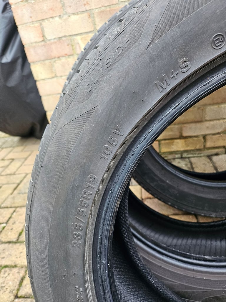 235/55/19 