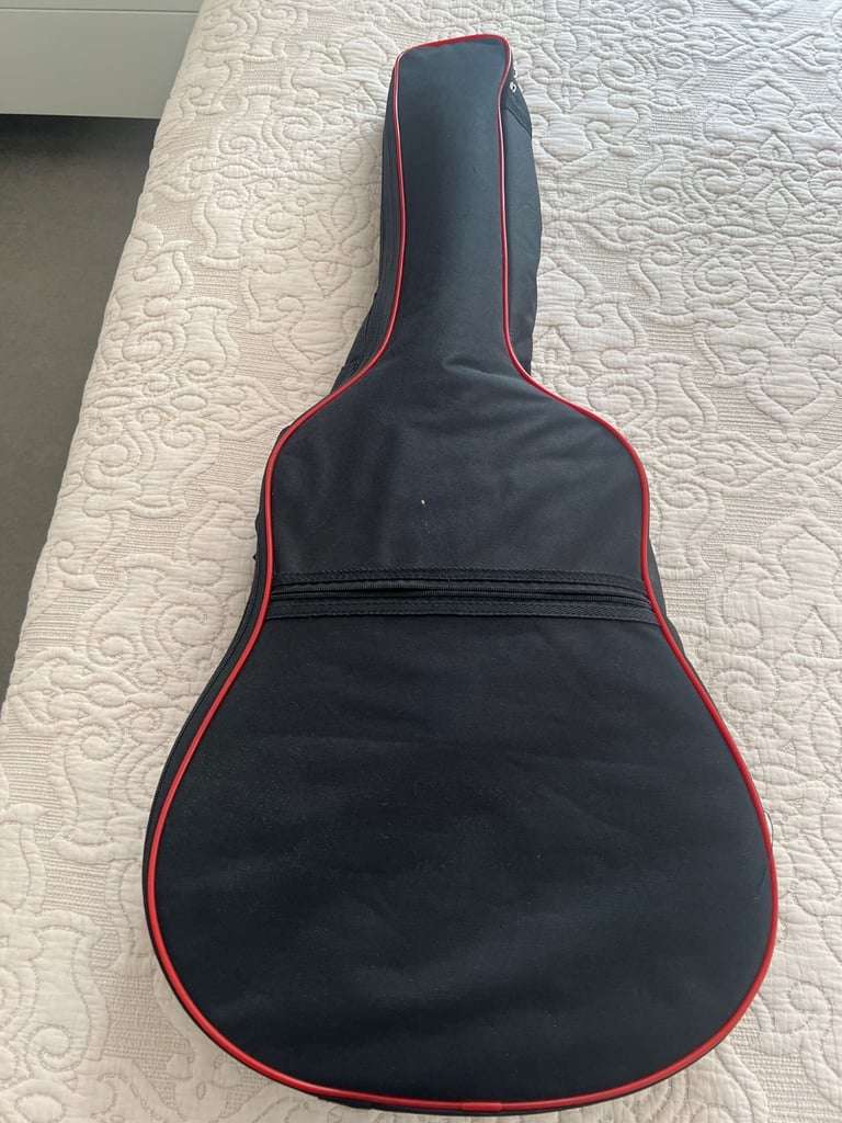 Yamaha f310 Guitar like new