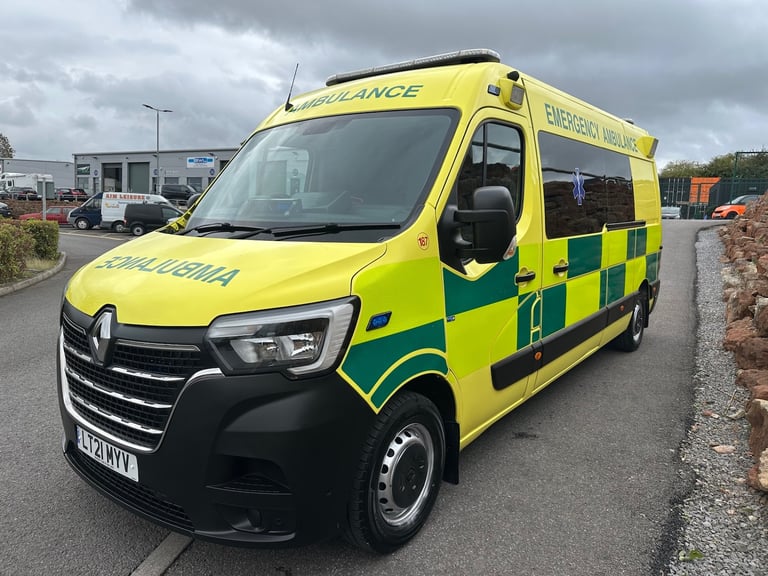 image for 2021 Renault Master DCi 145 3T5 FULLY KITTED AMBULANCE NEW SHAPE LOW MILES BARGAIN FSH CHECKS ! A...