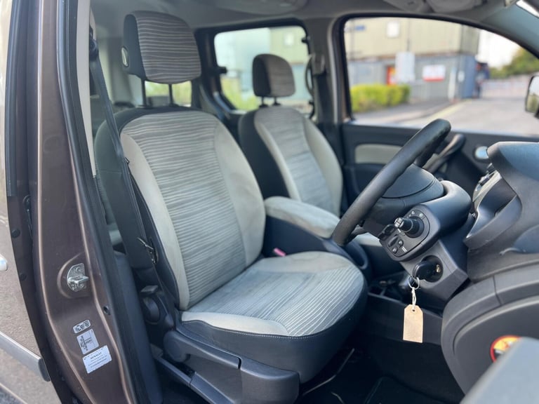 2011 Renault Kangoo 1.6 16V Expression Auto Euro 5 5dr MPV Petrol Automatic