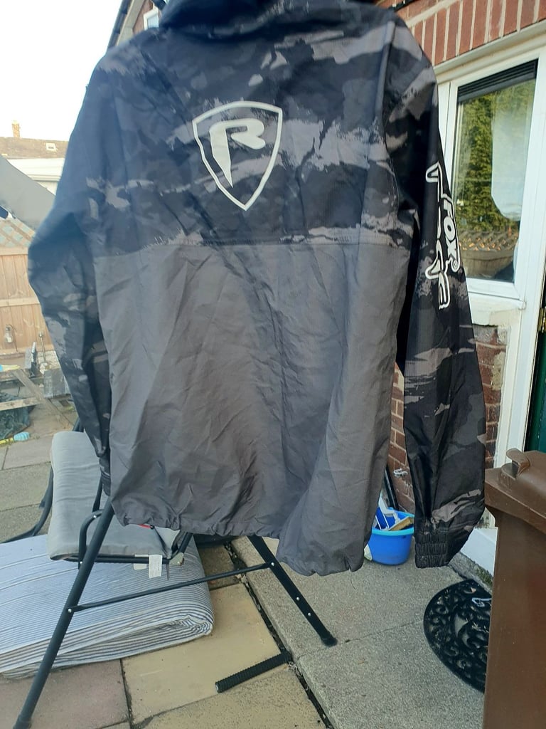 Fox rage clothing 