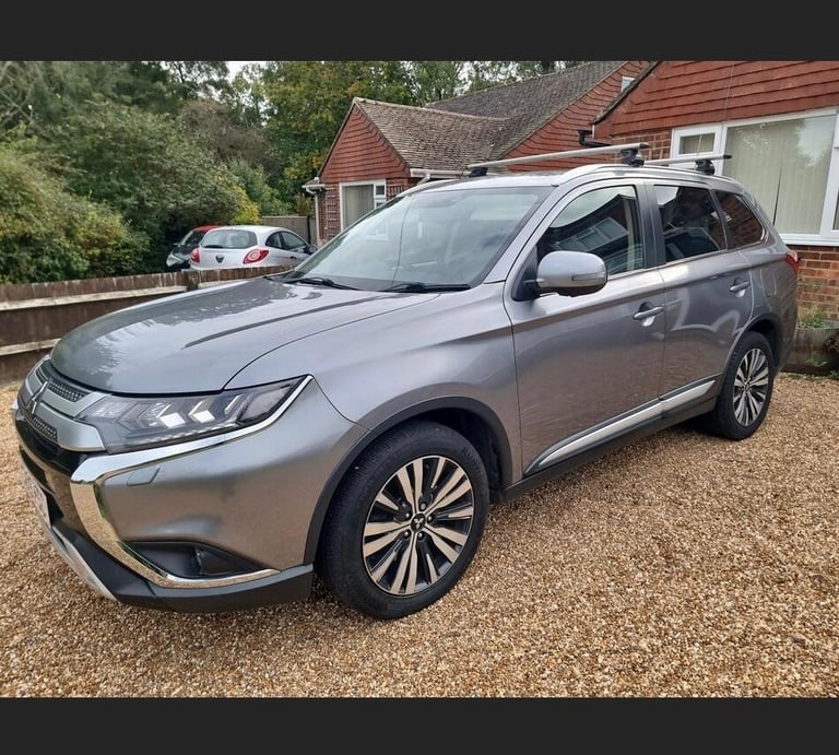 2019 Mitsubishi Outlander 2.0 MIVEC 4 CVT 4WD Euro 6 (s/s) 5dr ESTATE Petrol Automatic