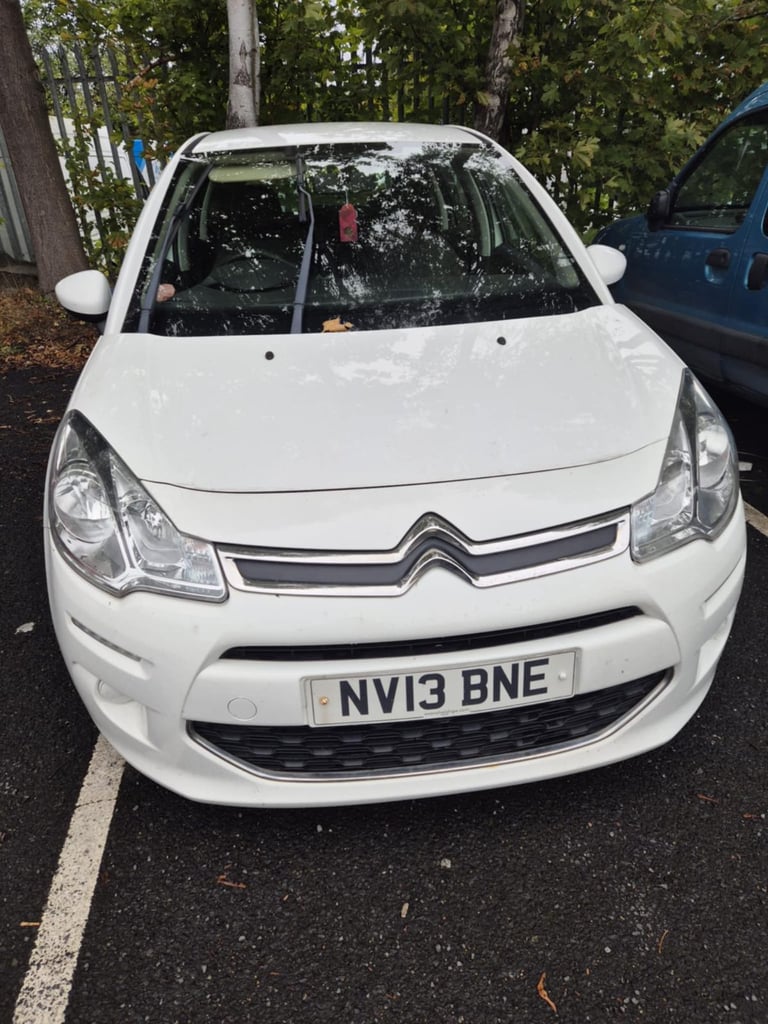Citroen, C3, Hatchback, 2013, Manual, 1199 (cc),5 doors - Image 2