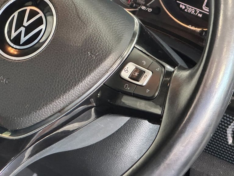 2021 Volkswagen up! 1.0 R-Line Hatchback 5dr Petrol Manual Euro 6 (s/s) (65 ps) Hatchback Petrol ...