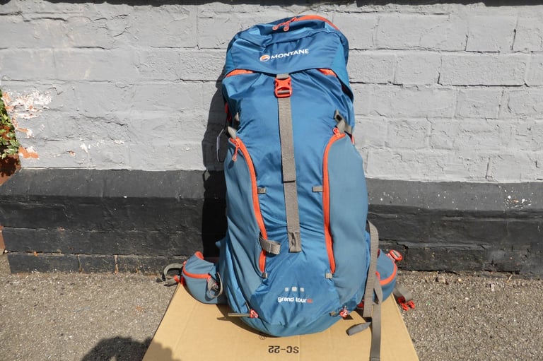  Gregory Pro 35-40L (Large) Raincover Never Used.