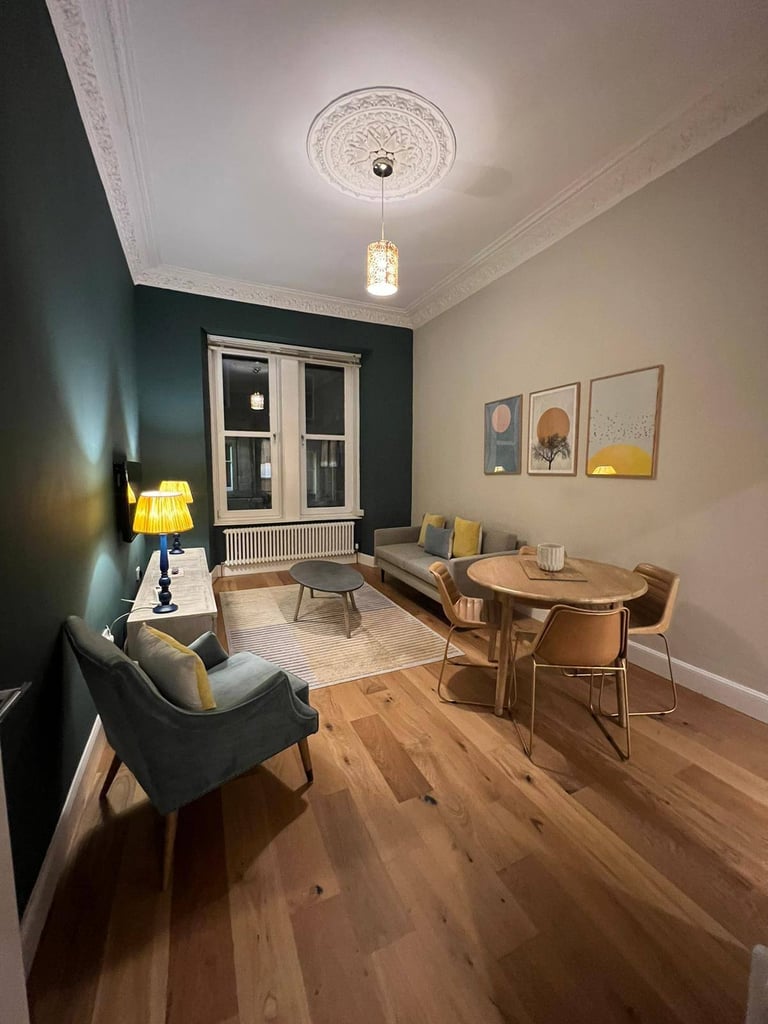 ***LONG TERM LETS-  - NO REF REQ - 1 WEEK DEPOSIT & 1 WEEK RENT UPFRONT - FROM £495 PER WEEK***