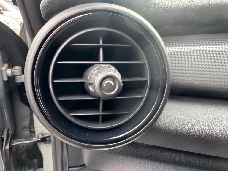 2019 MINI Hatch 1.5 Cooper Sport Hatchback 3dr Petrol Manual Euro 6 (s/s) (136 ps) HATCHBACK Petr...