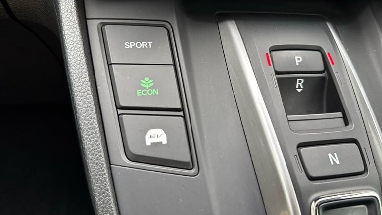 2019 Honda CR-V HONDA CR-V SR 2.0 4X2 CVT i-mmd Estate Hybrid Automatic