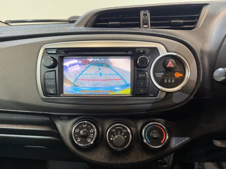 2012 Toyota Yaris 1.33 VVT-i TR 5dr Multidrive S HATCHBACK PETROL Automatic