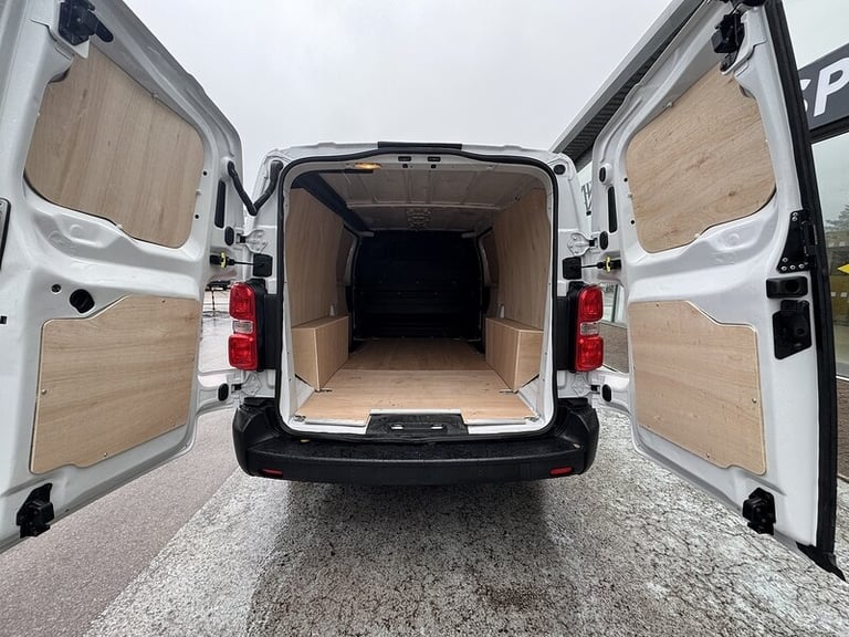 2022 Vauxhall Vivaro LWB Turbo D 2900 Dynamic  1.5ltr 100ps with Deadlocks, Twin Side Loading Do ...