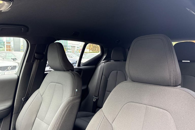 2022 Volvo XC40 Recharge 69kWh Plus SUV 5dr Electric Auto (231 ps) ESTATE Electric Automatic