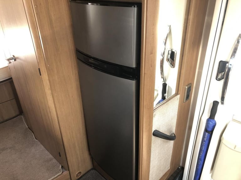 2016 AUTO-TRAIL COMANCHE FRONTIER 4 BERTH MOTORHOME