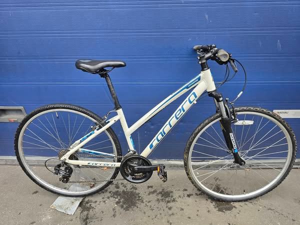 image for Ladies hybrid comfort bike CARRERA CROSSFIRE Wheels 700c Frame 16" VGC!