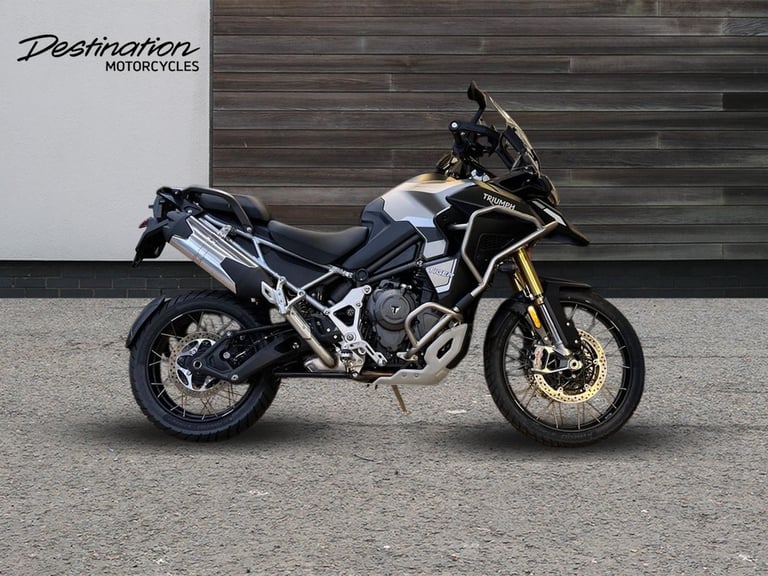 image for 2025 Triumph Tiger 1200 RALLY EXPLORER PREMIUM COLOUR Petrol yellow 6 Speed