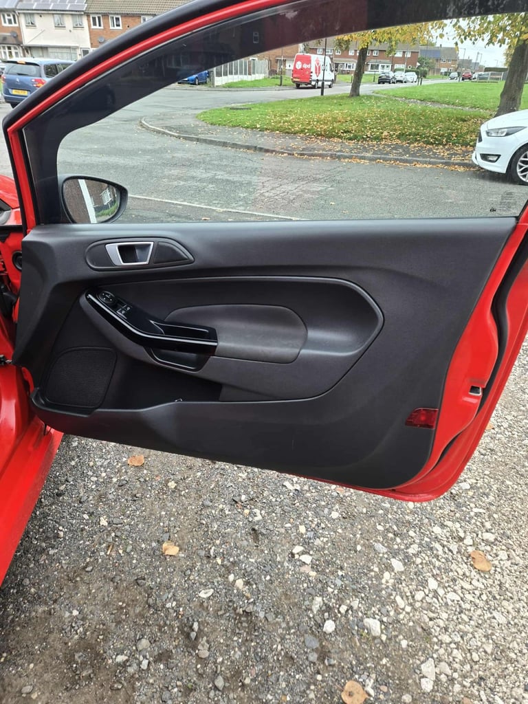 Ford, FIESTA, Hatchback, 2014, Manual, 998 (cc), 3 doors