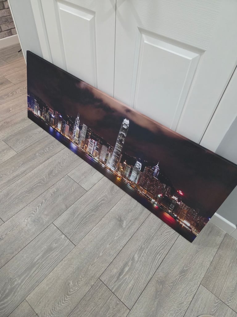 Large canvas picture
