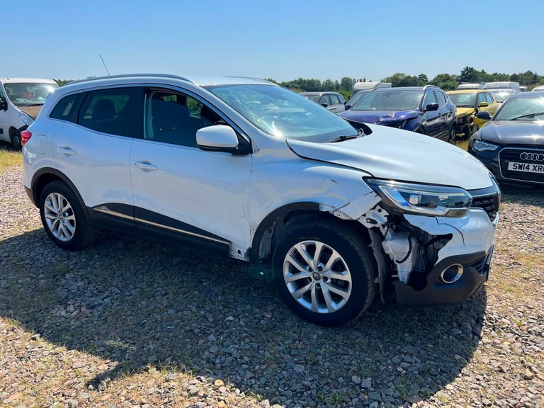 2016 RENAULT KADJAR DYNAMIQUE NAV WHITE EURO 6 SALVAGE DAMAGED REPAIR CAT S SUV
