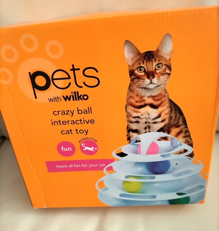 BRAND NEW CRAZY BALL INTERACTIVE CAT TOY NEW IN BOX 