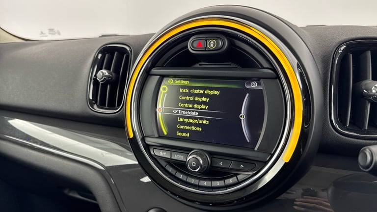 2017 MINI Countryman 2.0 Cooper D ALL4 5dr Auto [Chili Pack] Diesel Hatchback Hatchback Diesel Au...