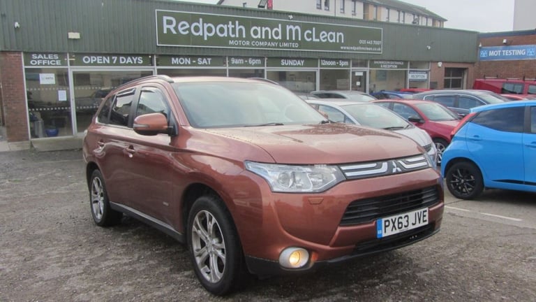 image for 2014 Mitsubishi Outlander 2.2 DI-D GX4 SUV 5dr Diesel Manual 4WD Euro 5 (s/s) (150 ps) Diesel Manual