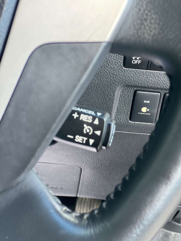 2014 Toyota Vellfire 2.4+GOLDEN EYES+GRADE 4B+FRESH IMPORT+ MPV Petrol Automatic