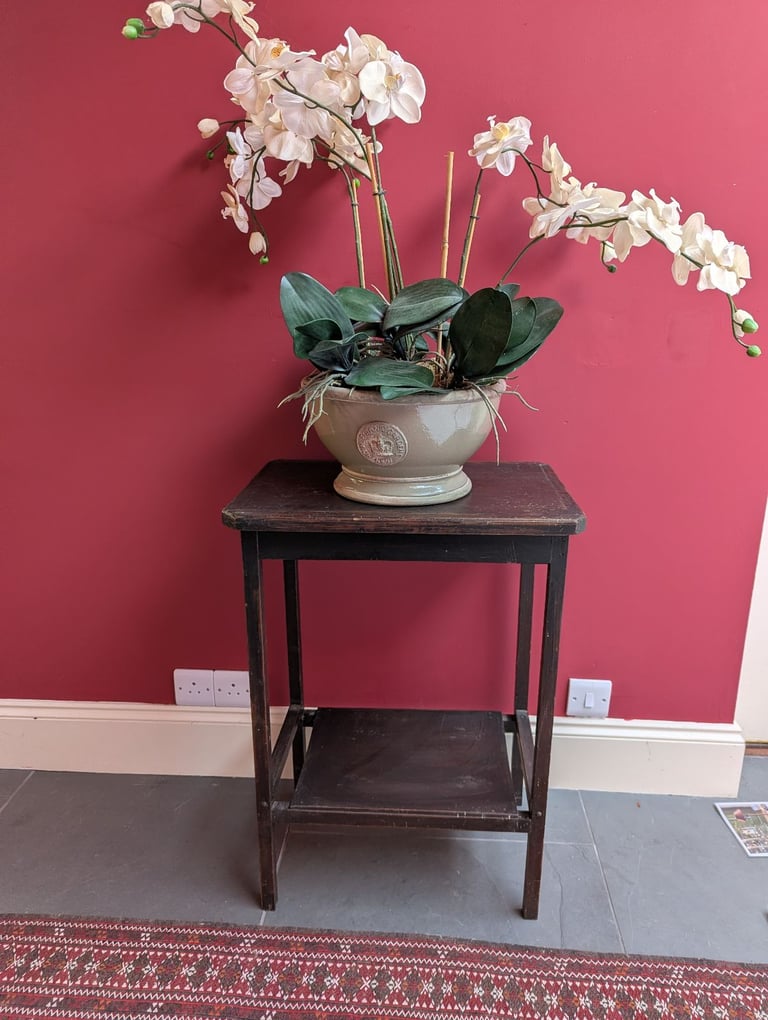 image for Vintage table for upcycling 