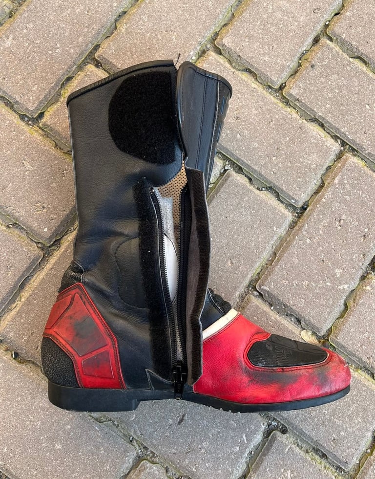 Sidi Motorcycle Boots (Road/Sports)