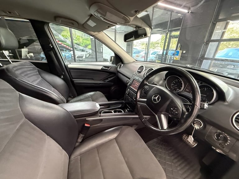 2010 Mercedes-Benz M-Class 3.0 ML300 CDI V6 BlueEfficiency Sport SUV 5dr Diesel Tiptronic 4WD Eur...