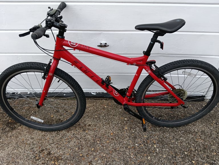 Carrera axle limited edition mountain bike, MUST SELL THIS WEEKEND 👍🚲