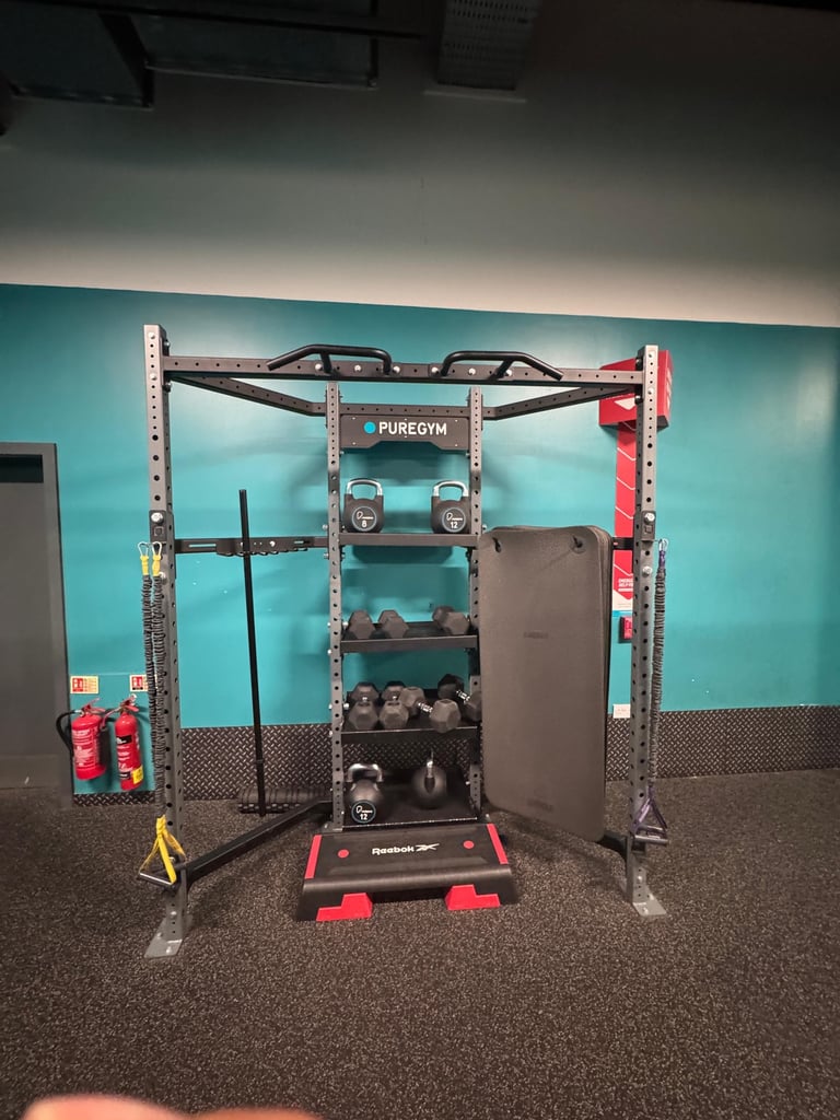 image for Blkbox Pure gym Functional Exercise Rig With Weight Storage and Pull up bars  Delivery £50 
