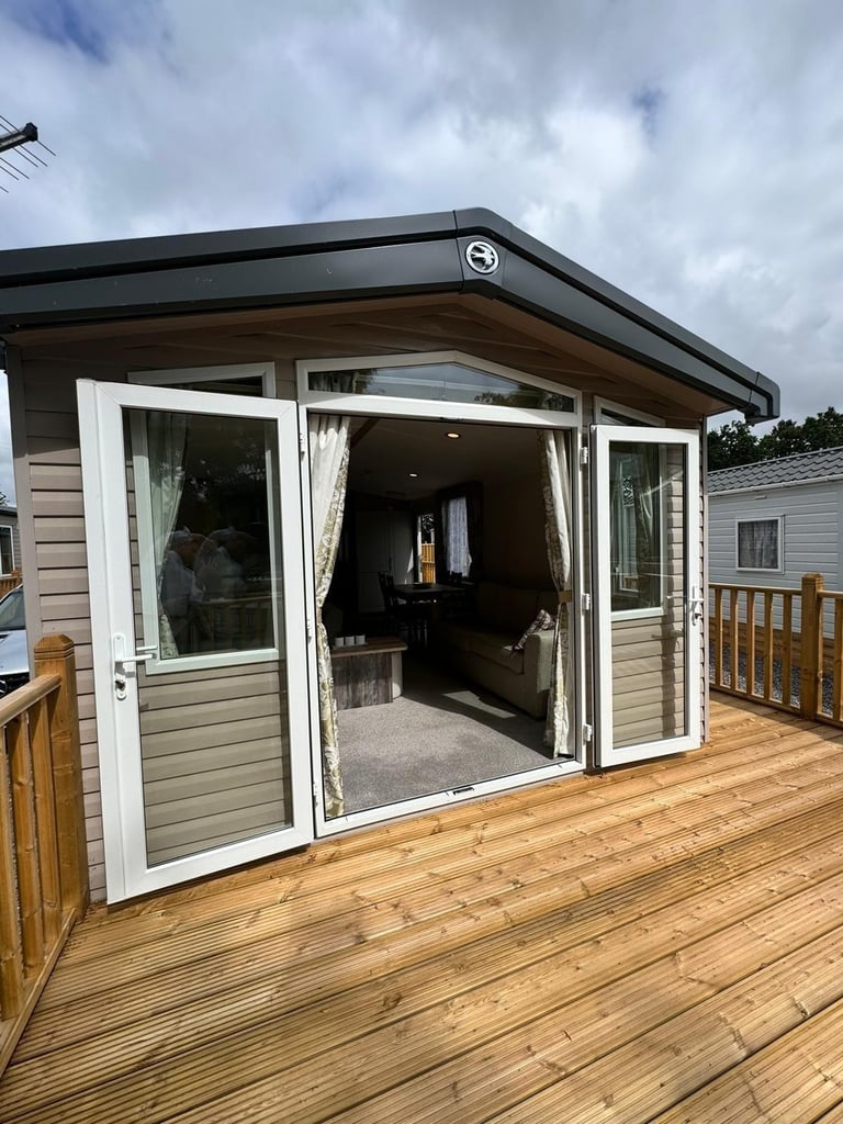 Swift Bordeaux in Devon  - Lodge / Caravan 