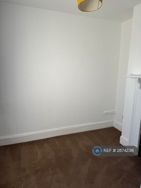 3 bedroom flat in The Mall, Faversham, ME13 (3 bed) (#2674236)