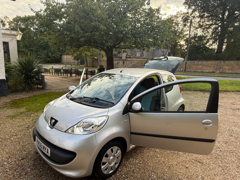 Peugeot, 107, New MOT, 2009, Manual, 998 (cc), 5 doors